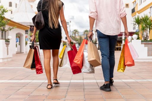 Vendas em lojas físicas aumentam quase 6% em dezembro na comparação com 2022