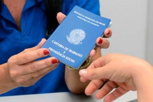 Varejo e serviços devem abrir mais de 100 mil vagas para o fim de ano, projetam CNDL/SPC Brasil