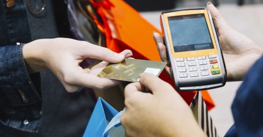 Cartão de crédito novo é prioridade para dois a cada dez brasileiros em 2023