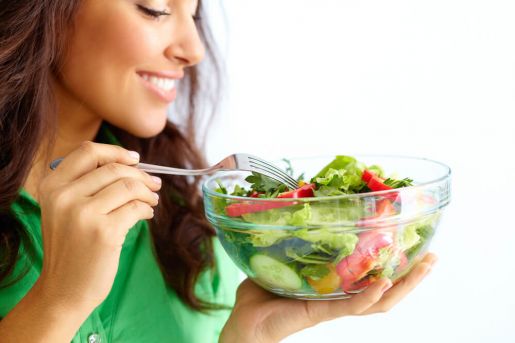 Brasileiros adotam novos hábitos e venda de alimentos saudáveis na pandemia chega R$ 100 bilhões
